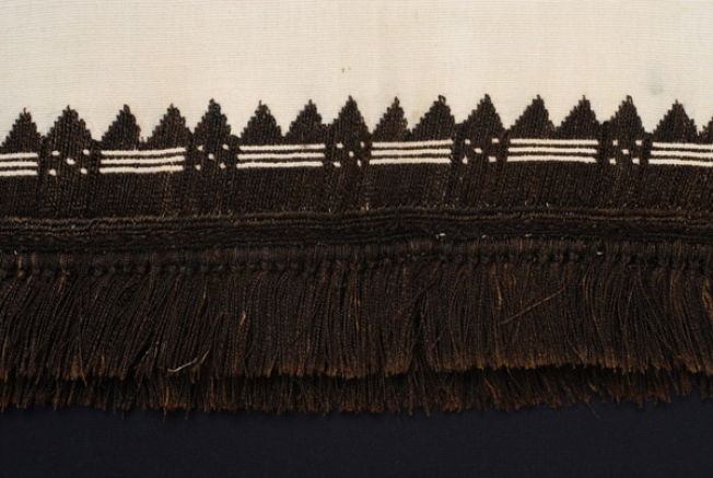 Border, detail of the decoration with koukoulia gazisia