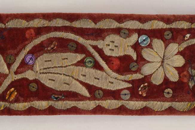 Detail of the decoration, vegetal motifs