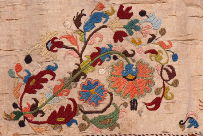 Detail of the embroidery of the border