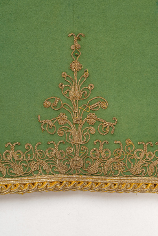 Detail of terzidikos (gold tailored) embroidery at the back base