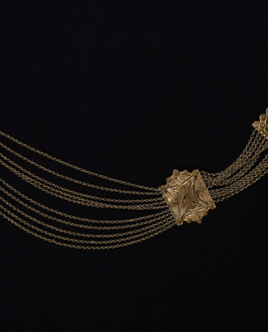 Batstouda, chain waist ornament with filigree plates decorated with variegated glass stones