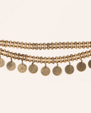 Coin pendant, head ornament consisting of two rows of jointed gold-plated pendant and nine gilded coin imitations