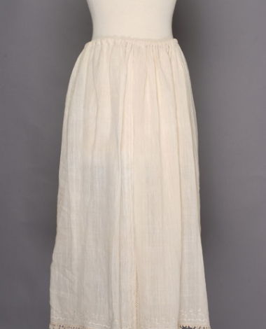 Missofori (hand-loomed petticoat), costume accessory of Psara