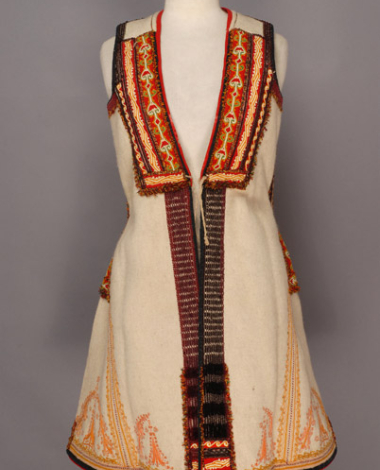 Bridal sigouni embroidered with brigthly coloured silk cords