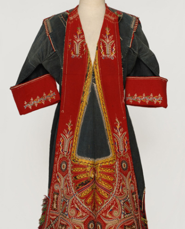 Sayias, sleeved overcoat richly embroidered at the front and skoutes with plechto