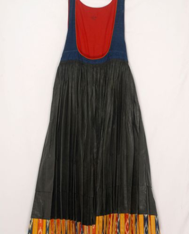 Dark-coloured sleeveless dress from Psara, front