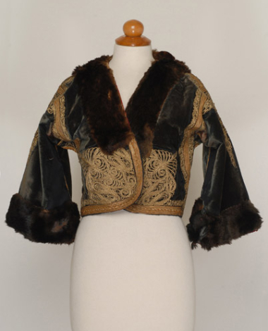 Velvet kontochi, sleeved gold embroidered jacket