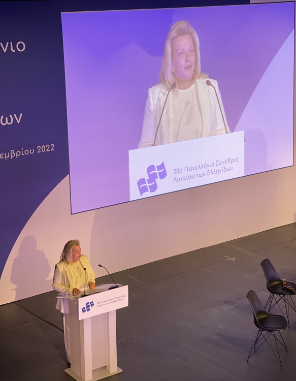 Η Πρόεδρος του Λυκείου των Ελληνίδων Καλαμάτας κ. Τζίνα Καρέλια Η Πρόεδρος του Λυκείου των Ελληνίδων Καλαμάτας κ. Τζίνα Καρέλια