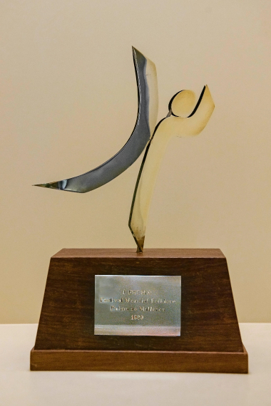 Το Πρώτο Βραβείο που απέσπασε η Χορευτική Ομάδα του ΛτΕ για τη συμμετοχή της στο Παγκόσμιο Φολκλορικό Φεστιβάλ της Πάλμα της Μαγιόρκα το 1989