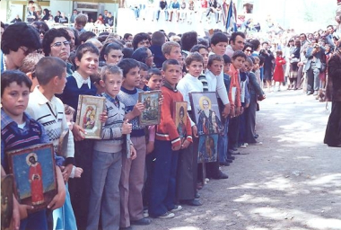All the icons lined up for the procession of the icon of St. George on Easter Monday 1978 in Neo Souli Serron