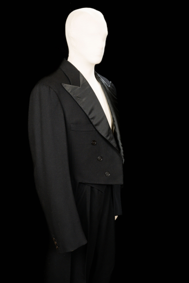 Tailcoat, made by the tailors to the Royal Court “Soulopoulos Brothers, Athens”, 1937. It was sewn to order for Theofanis Despotopoulos (1900-1953), who wore it to the wedding of Crown Prince Paul of Greece and Princess Frederica of Hanover in 1938. CMLE, Accession No. 15142/1. Donated by Vassilis Despotopoulos. Photo: Studio Kominis.