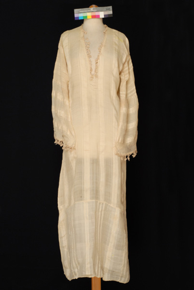 Selvage edged silk chemise decorated with silk bibila (crocheted lace)