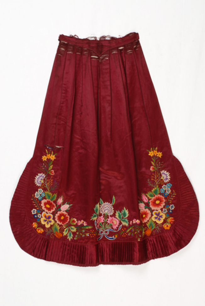 Satin apron in bright crimson colour, embroidered with multicoloured silk threads 