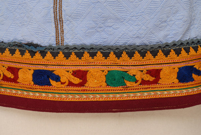 Embroidered band of the border, detail 