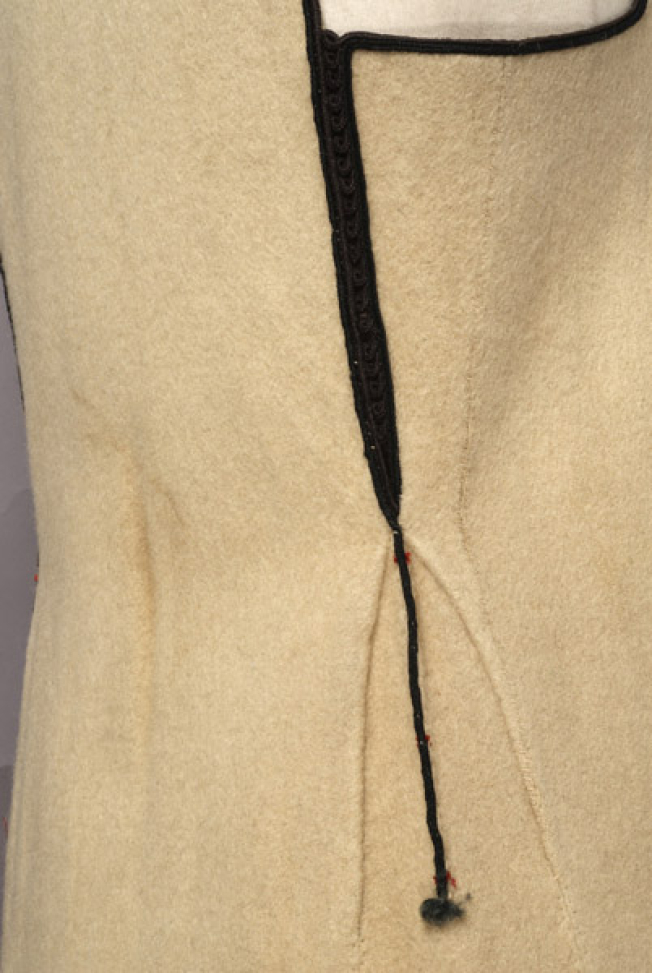 Embroidered joint and kacha