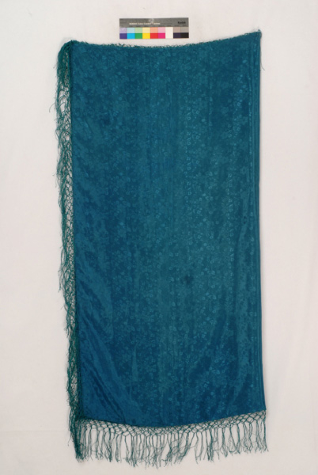 Lachouri tis mesis, square kerchief made of synthetic fabric with fringed edges