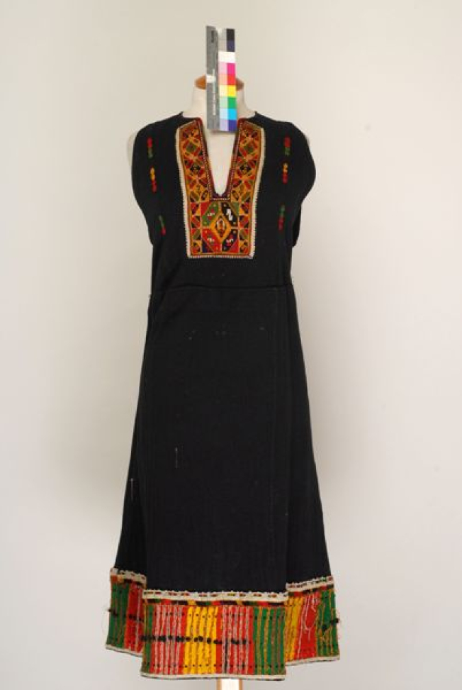 Tsoukna, sleeveless dress worn by young women in Kavakli