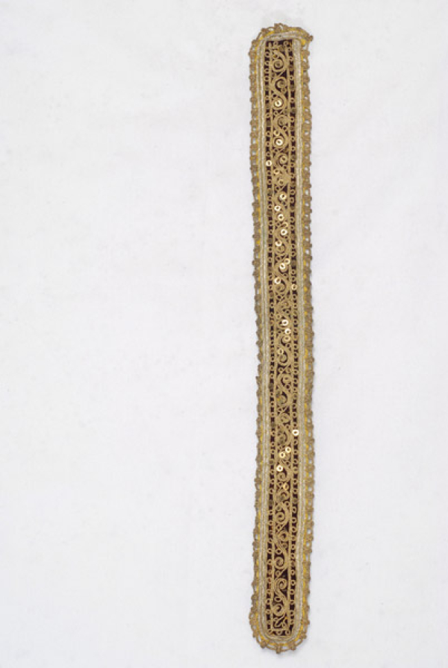 Kapoutsali, gold embroidered, velvet chin-strap