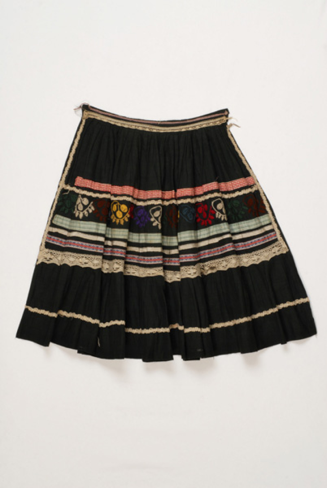 Serbian-Sarakatsans apron