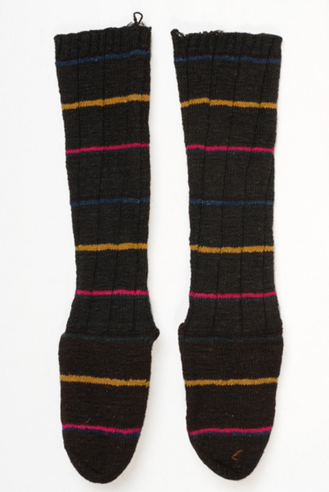 Sarakatsanian socks. Tsourapia joined with the patounes