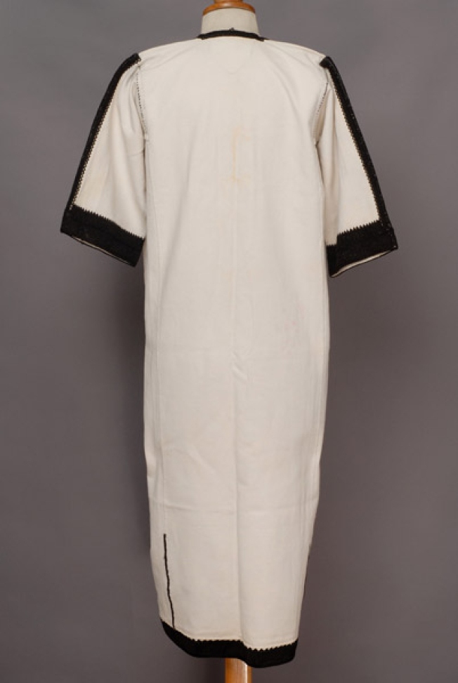 Cotton woven chemise, back