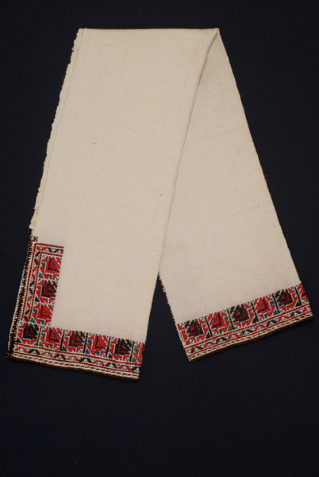 Pair of uncut sleeves for koumiss' orozoune