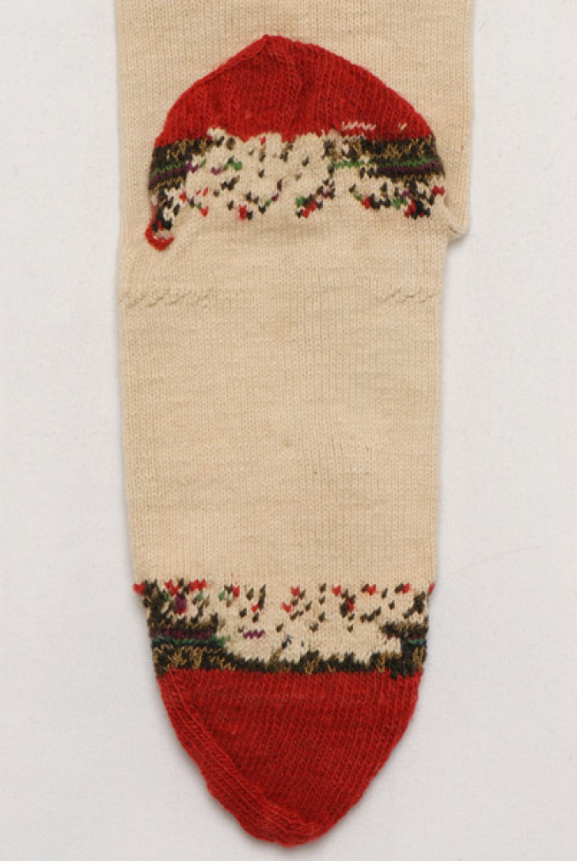 Kokkinofteri stocking, back: reverse of the heel