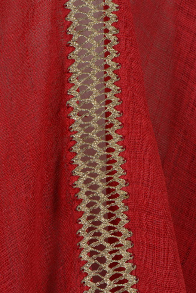 Sleeve, detail of the joint
