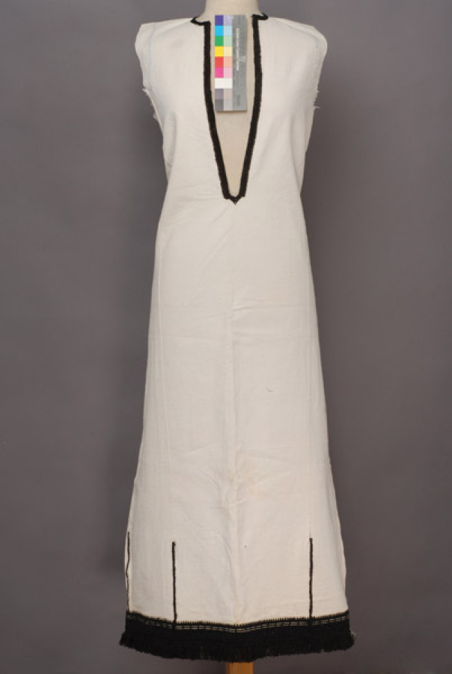 Cotton white chemise embroidered with black woollen threads