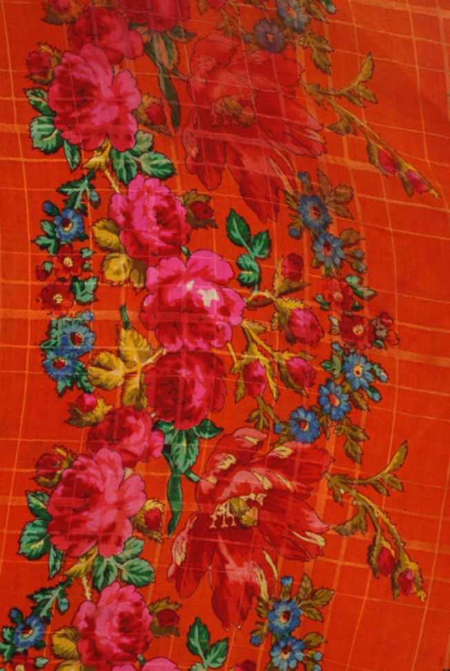 Detail of printed decoration, wide edging with vegetal motifs (inner corner)