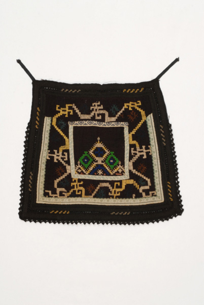 Sarakatsanian apron
