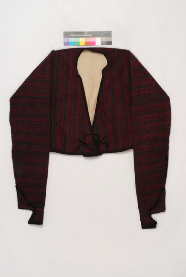Aradiakos or politikos doulamas, sleeved jacket worn by middle-aged women