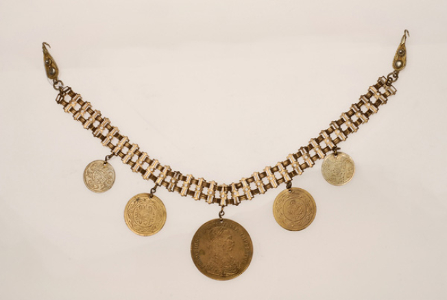 Doubloni, jointed, gold-plated pendant with a big Austrian coin and gilded coins