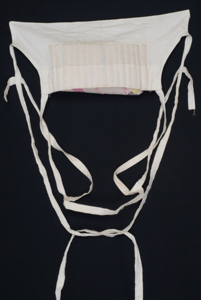 Breast support: outer side