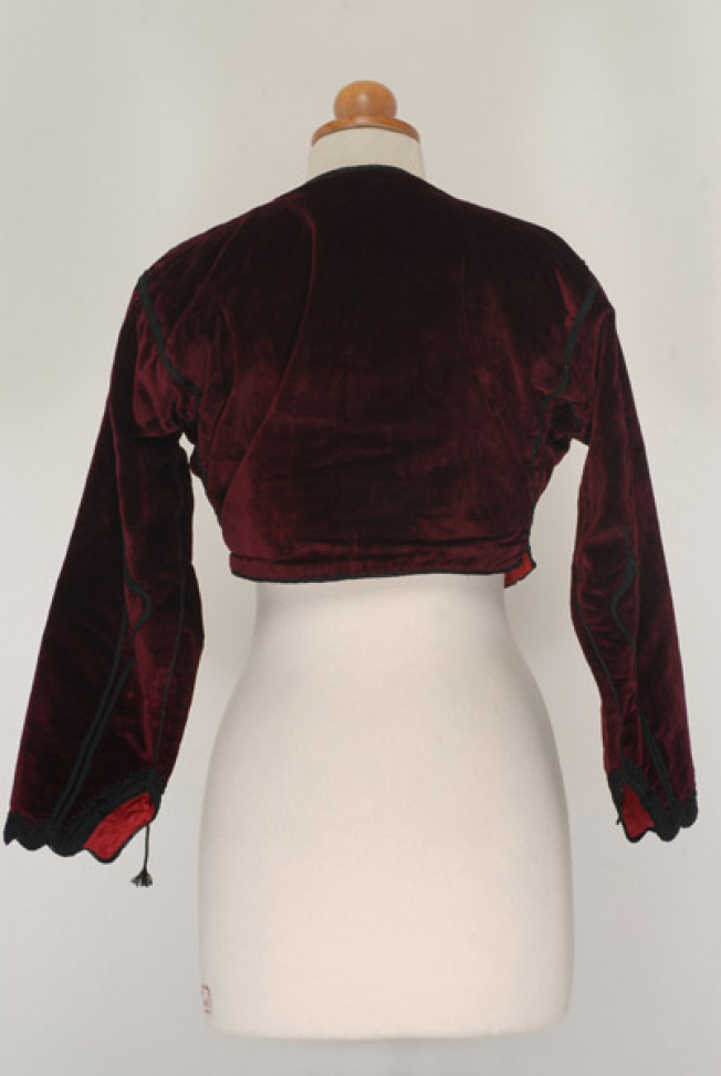 Velvet kontogouni trimmed with a fine black cordon, back