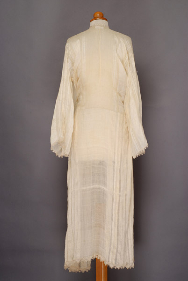 Tsiboukoto, chemise, back