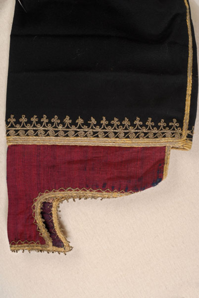 Women's jacket from Thasos, edge of the sleeve