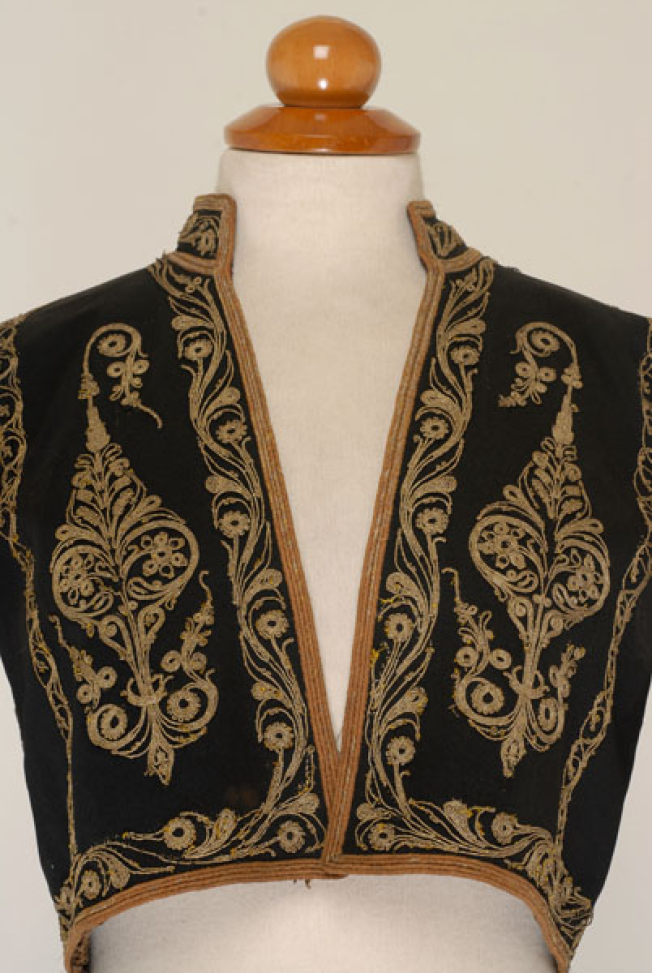 Women's jacket from Thasos, front embroidery