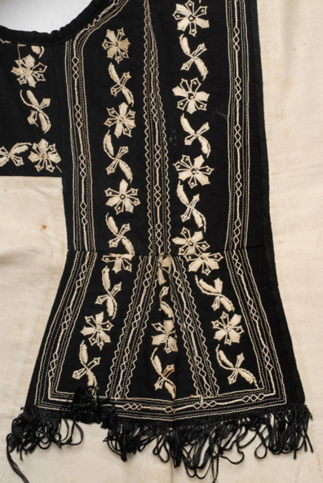 Side decoration of the sigouni