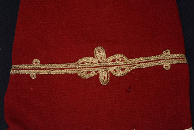 Kavadomaniko: cross-shaped motifs of the embroidery 