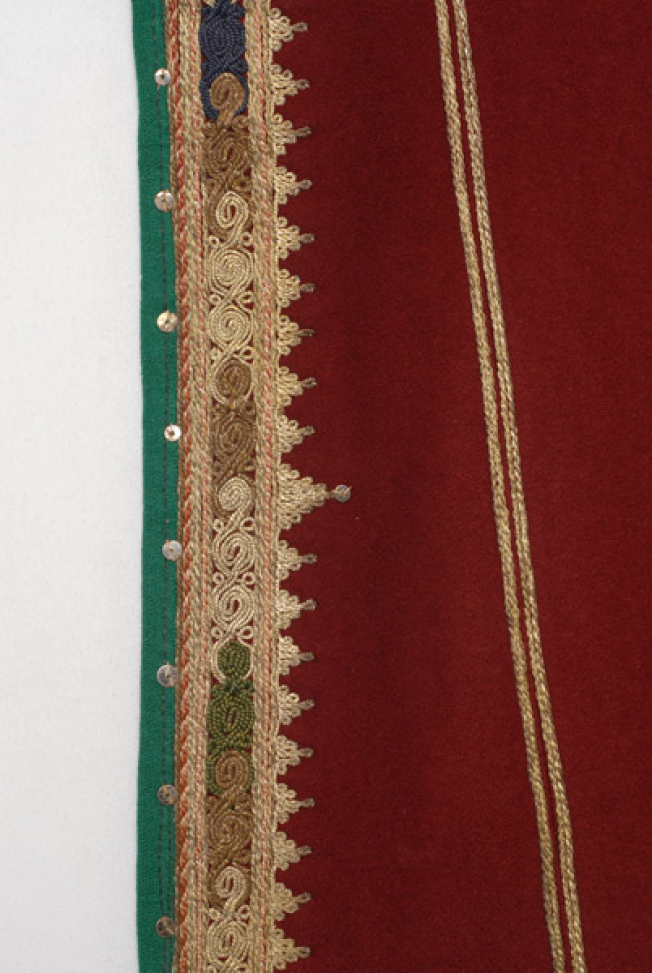 Lagioli (gore), band shaped decoration with sarakatsana and dougadakia 