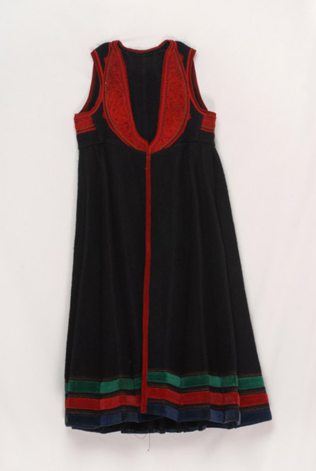Giourdi, women's sleeveless winter overcoat