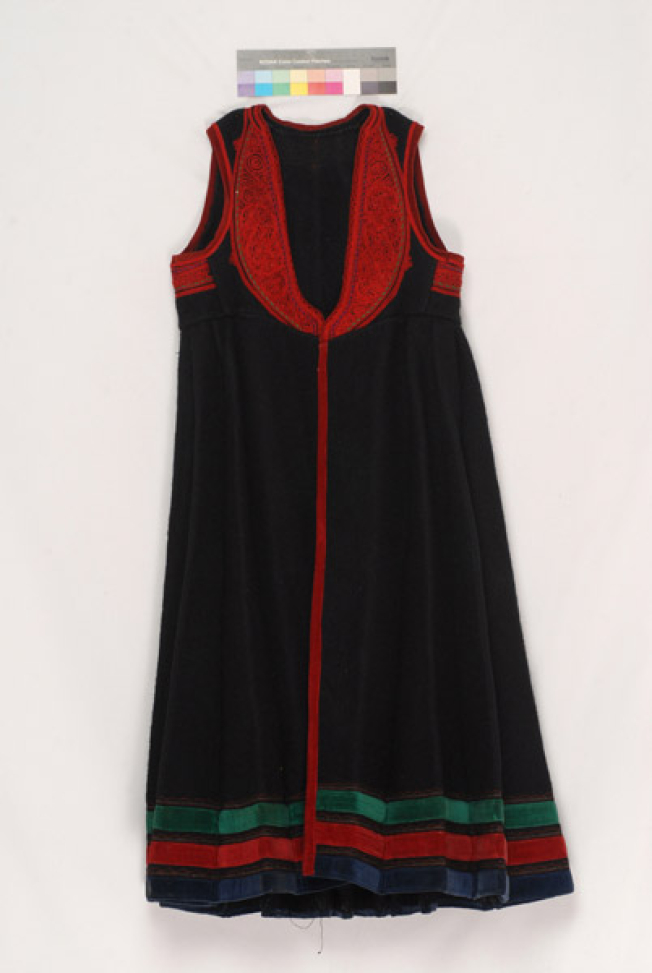 Giourdi, women's sleeveless winter overcoat