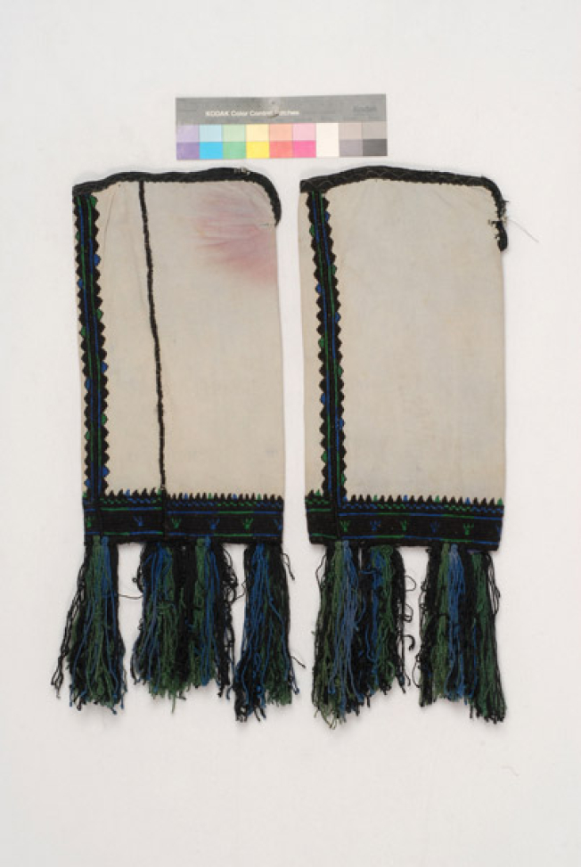 Pair of sleeves of the karagounian chemise made of cotton woven fabric