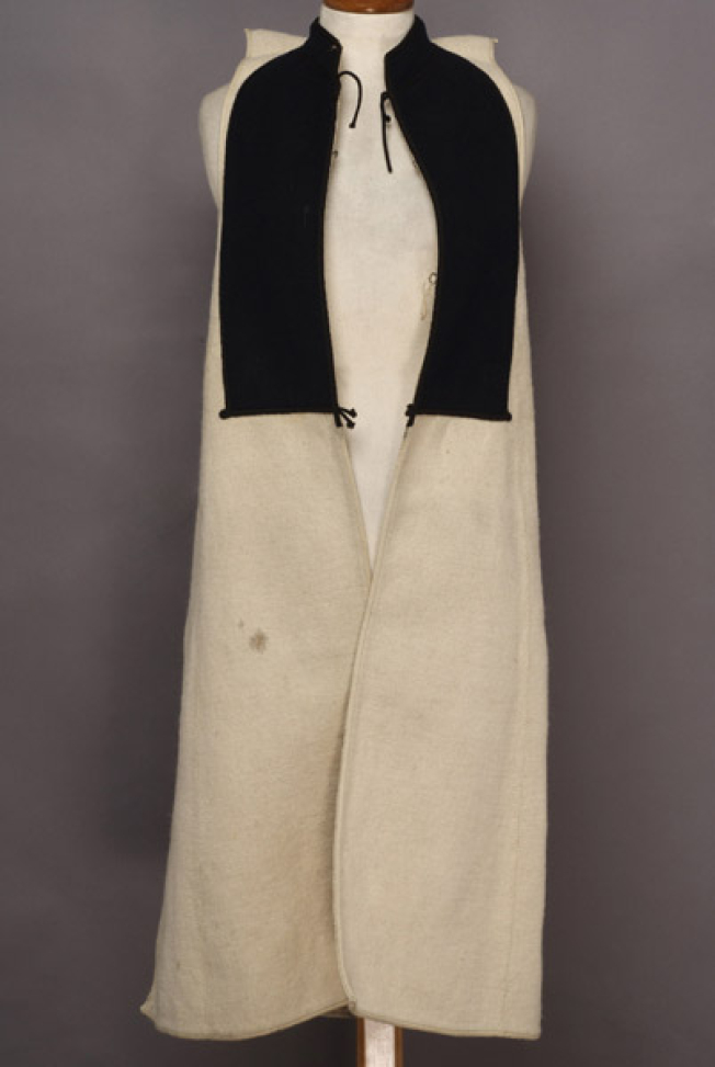 White cordon sigouni, front