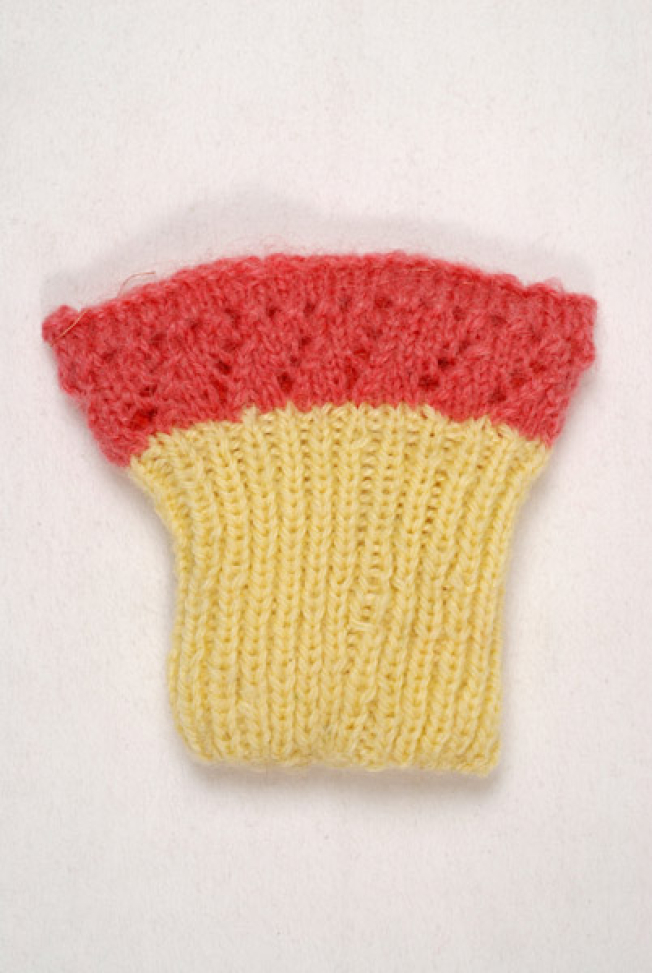 Che(i)rotia, additional sleeves to the fanela (flannel), sewed together