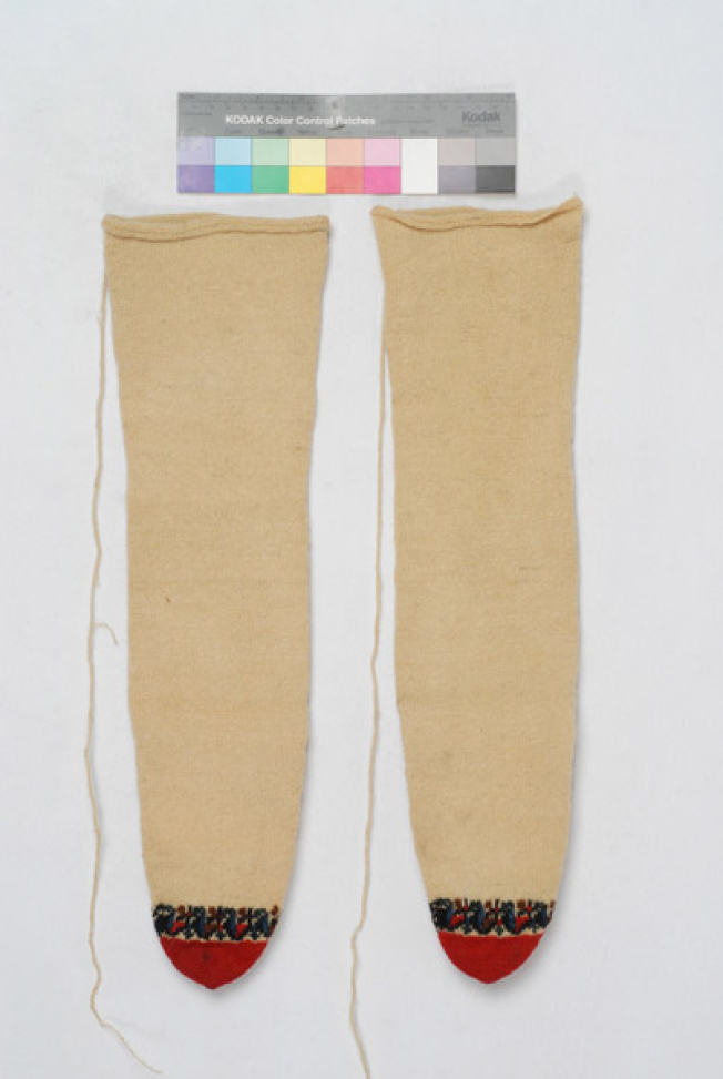 Stocking with mytoftera and ploumia at the point and the heel