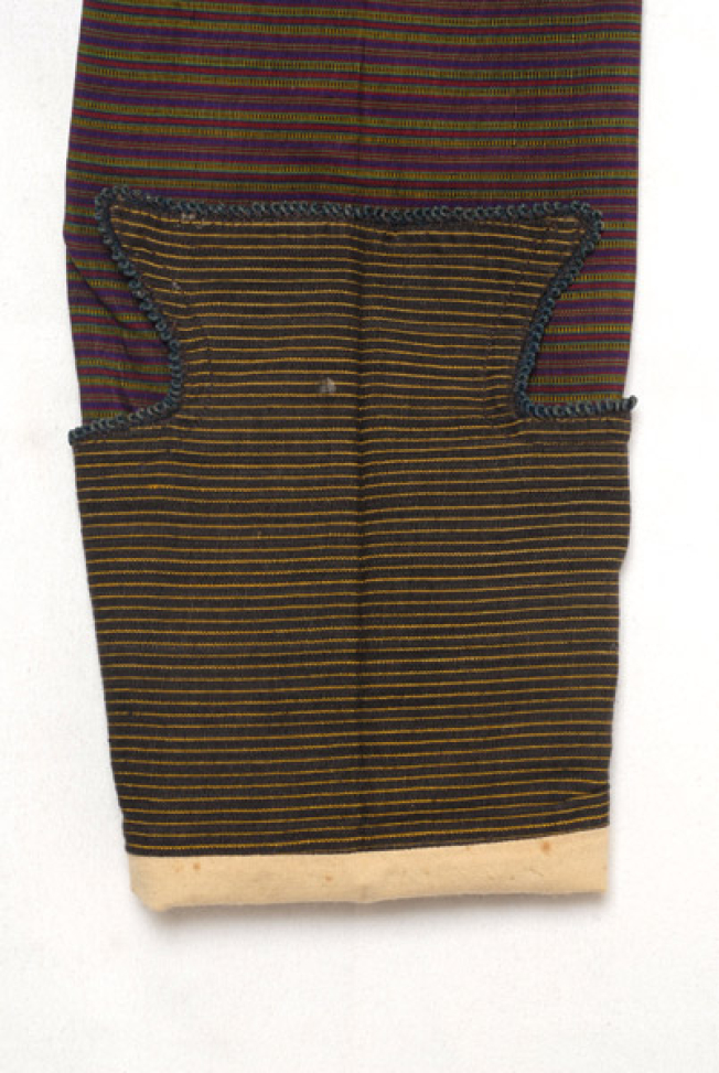 Gizi, part of the inner of the sleeve with lining made of cotton alatzas