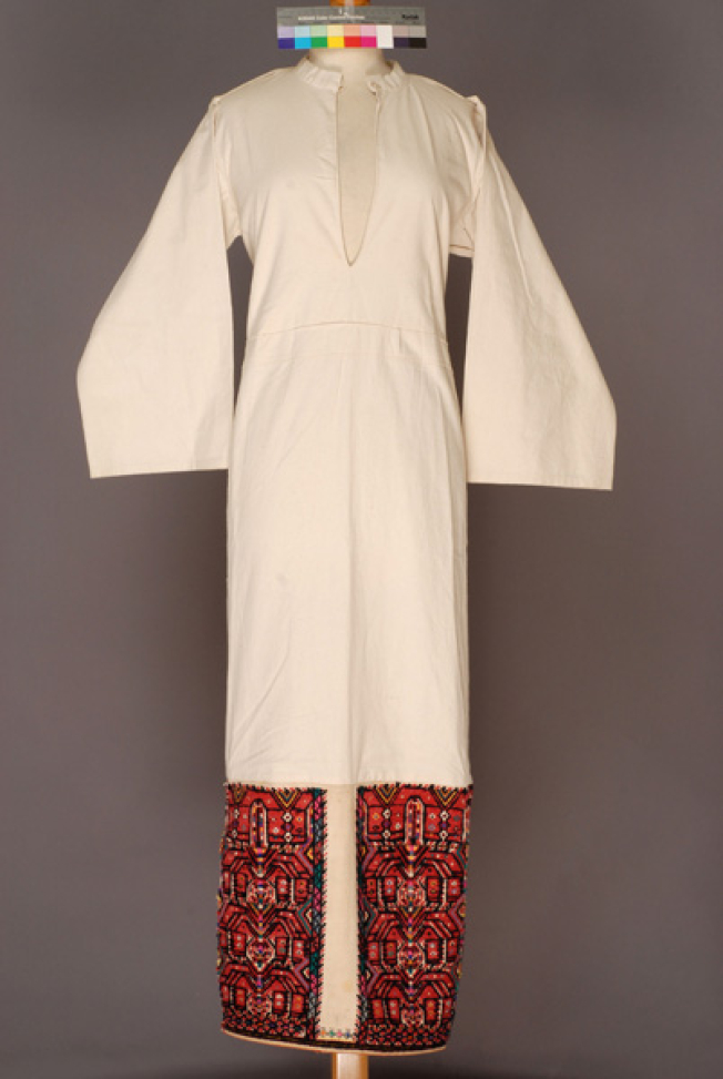 Chemise with border from Episkopi