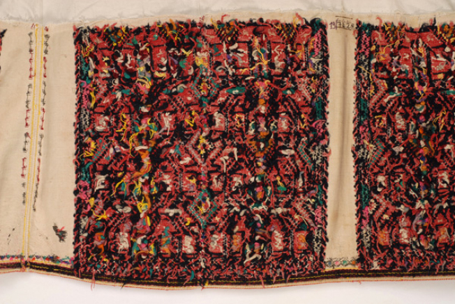 Reverse side of the square embroidery
